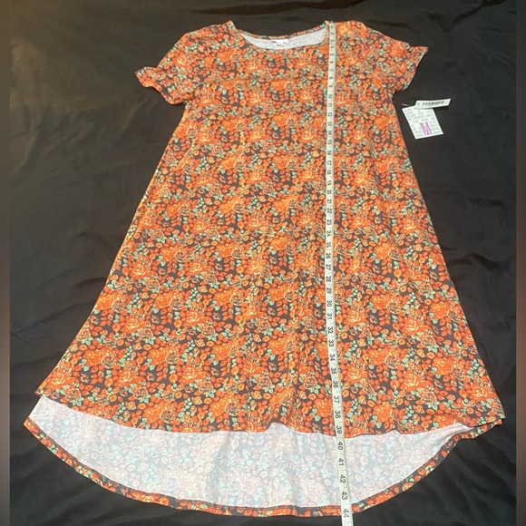 LuLaRoe Dresses & Skirts - NWT M Knee Length You Can’T Help FALLING In Love With This Dress Colors B PoPPiN